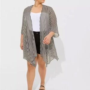 Textured Chiffon Hanky Hem Kimono